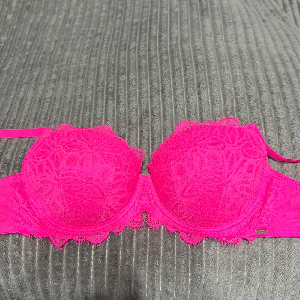 VS PINK Neon pink Lace push up bra